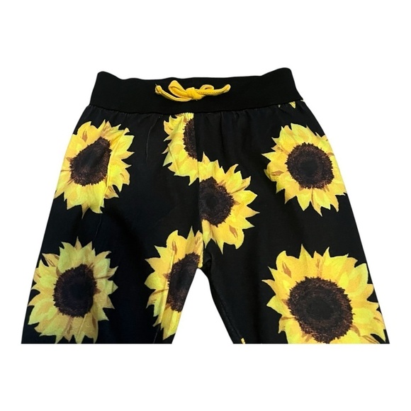 Girls 100 ( 3T) Sunflower Print Black Joggers elastic waist string detail - Picture 4 of 6